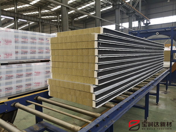 河南聚氨酯封邊巖棉板廠家哪家好？